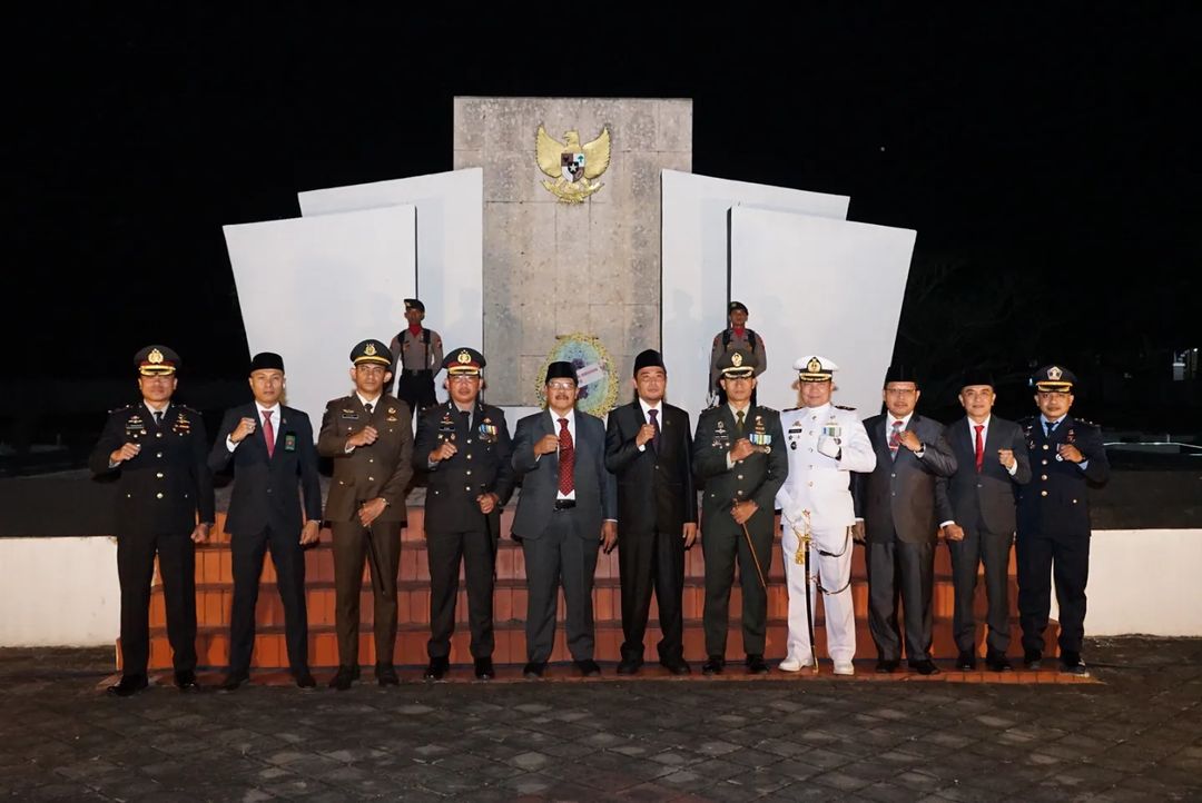 Bupati Bangkalan Drs Mohni MM